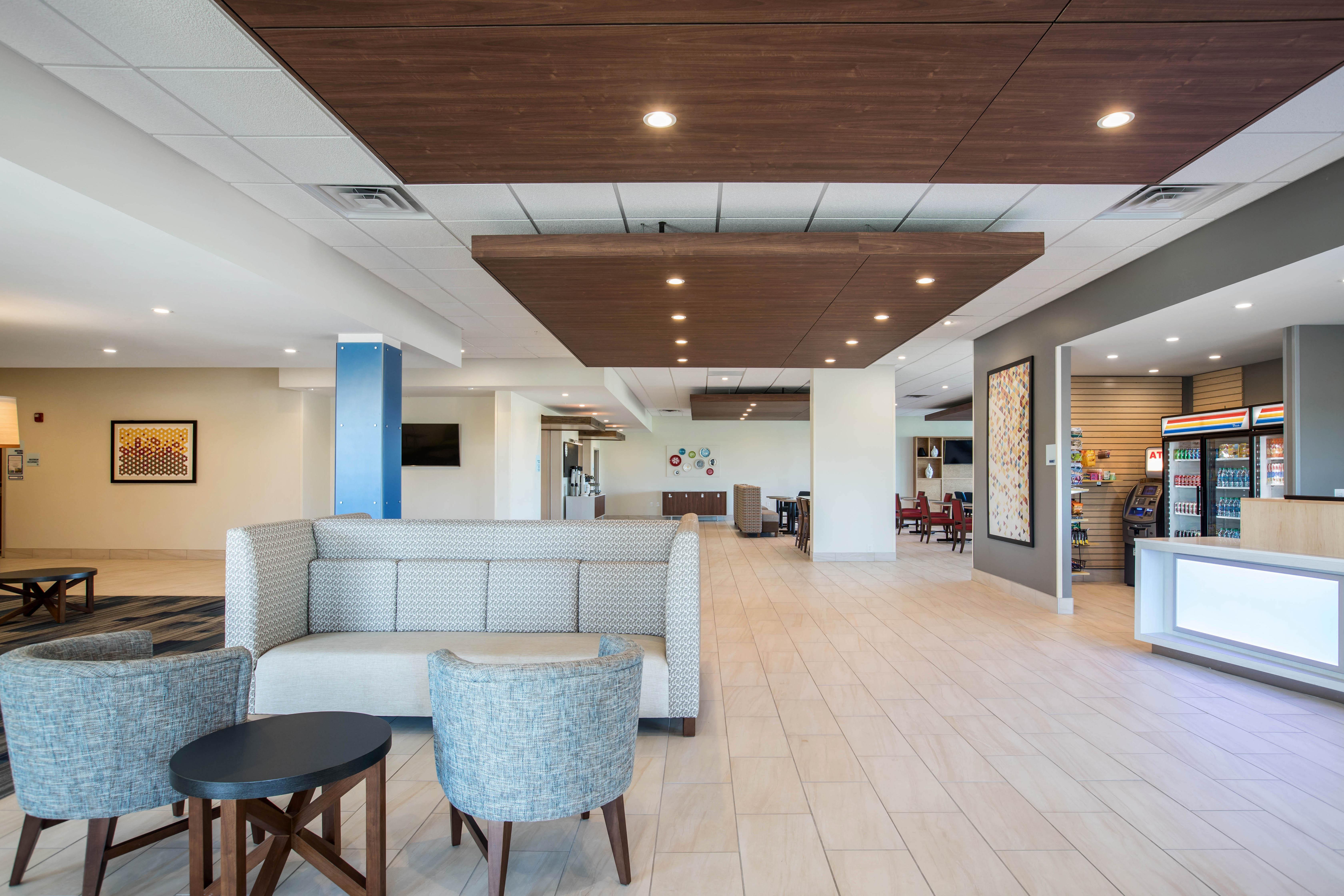 Holiday Inn Express & Suites Ludington By Ihg Eksteriør bilde