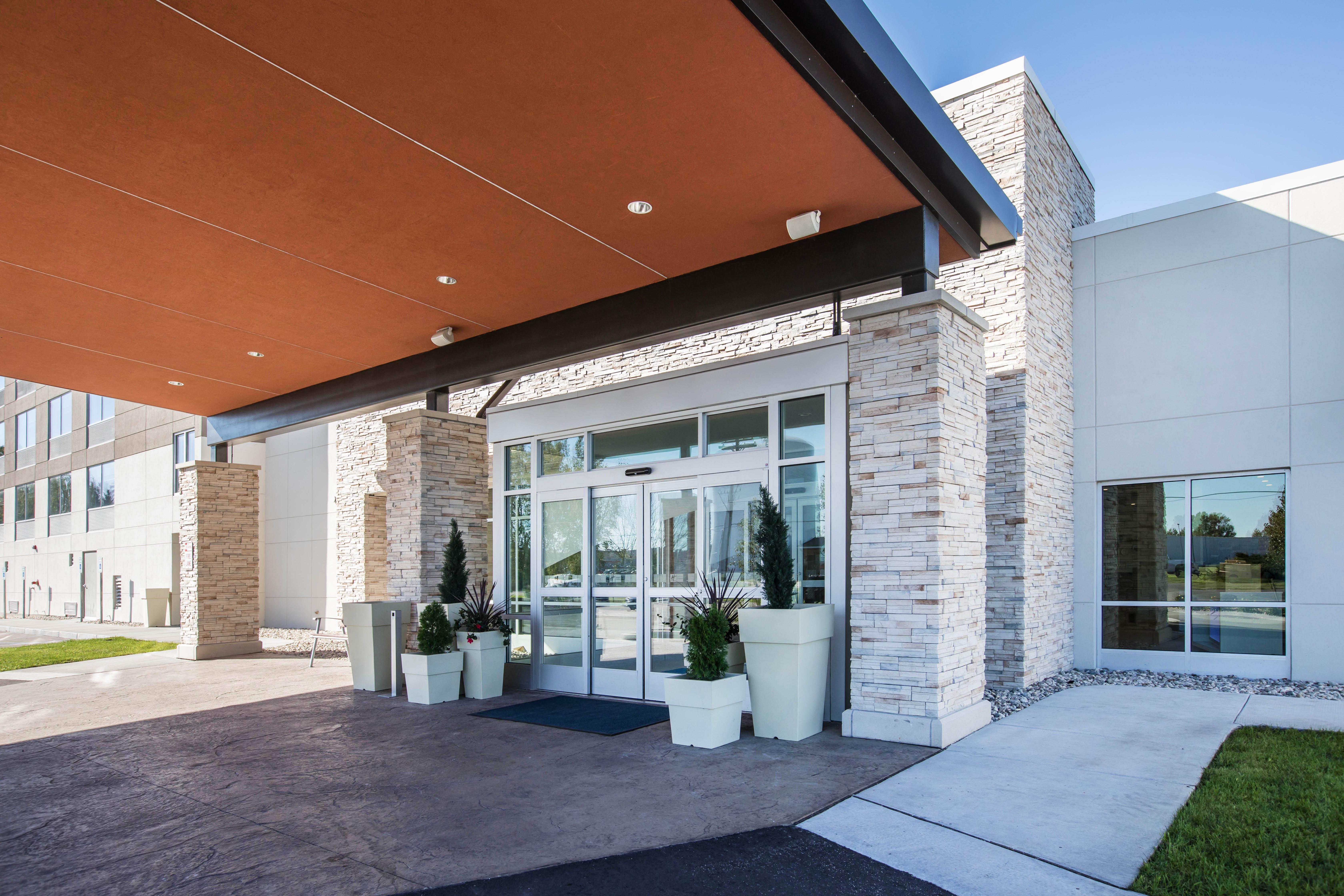 Holiday Inn Express & Suites Ludington By Ihg Eksteriør bilde