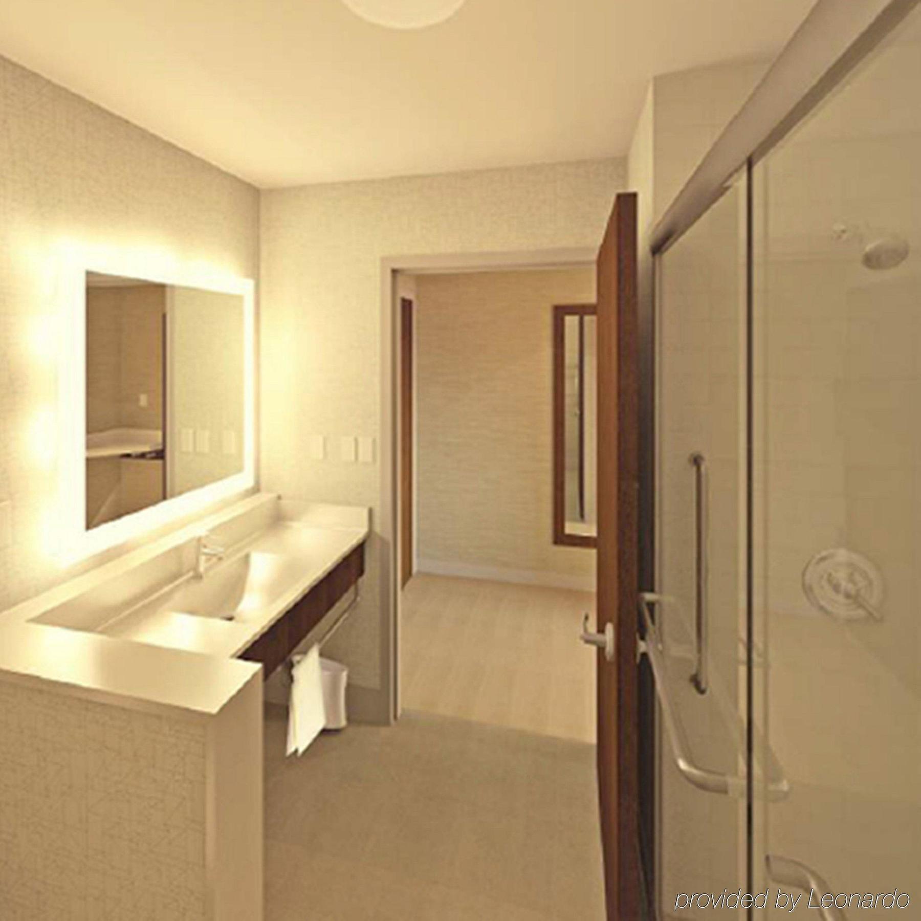 Holiday Inn Express & Suites Ludington By Ihg Eksteriør bilde