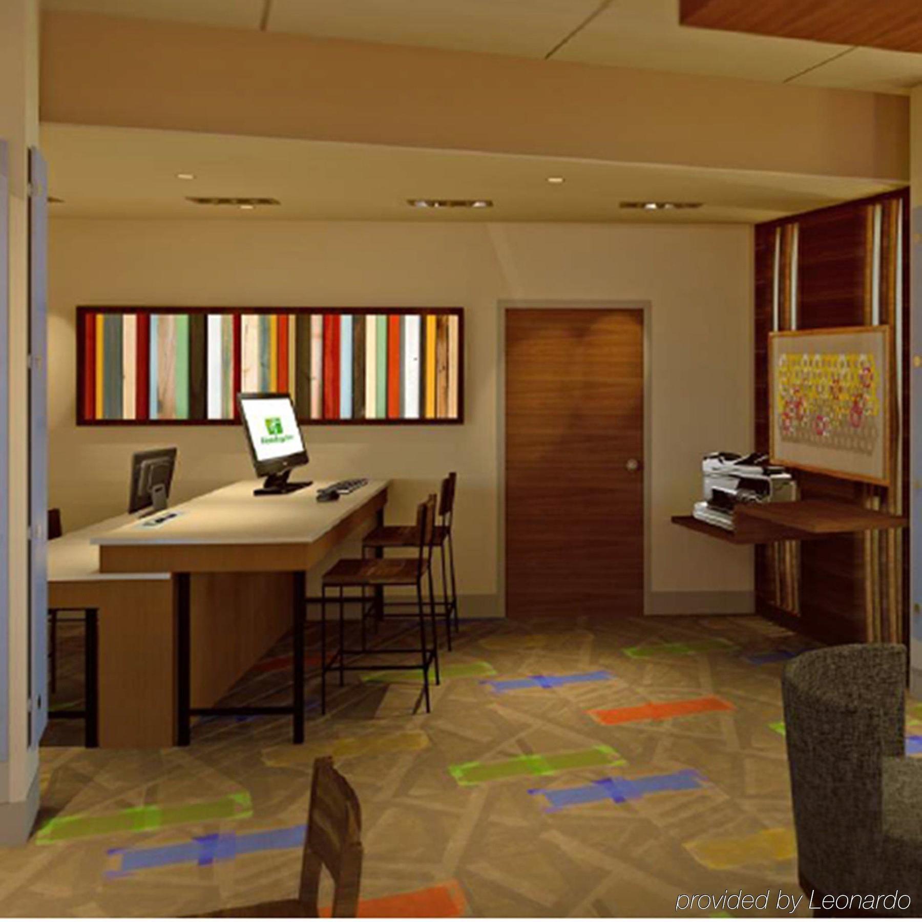 Holiday Inn Express & Suites Ludington By Ihg Eksteriør bilde